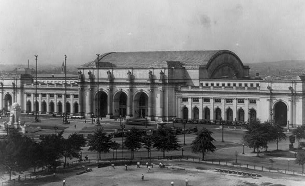 Outdoor View of Union Station.